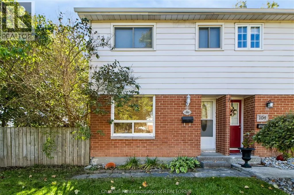 106 Wedgewood AVENUE