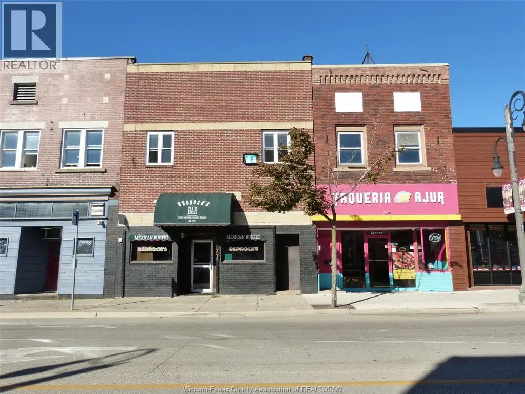27 ERIE STREET South