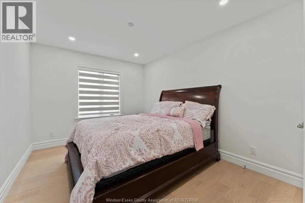 570 ORCHARDS CRESCENT