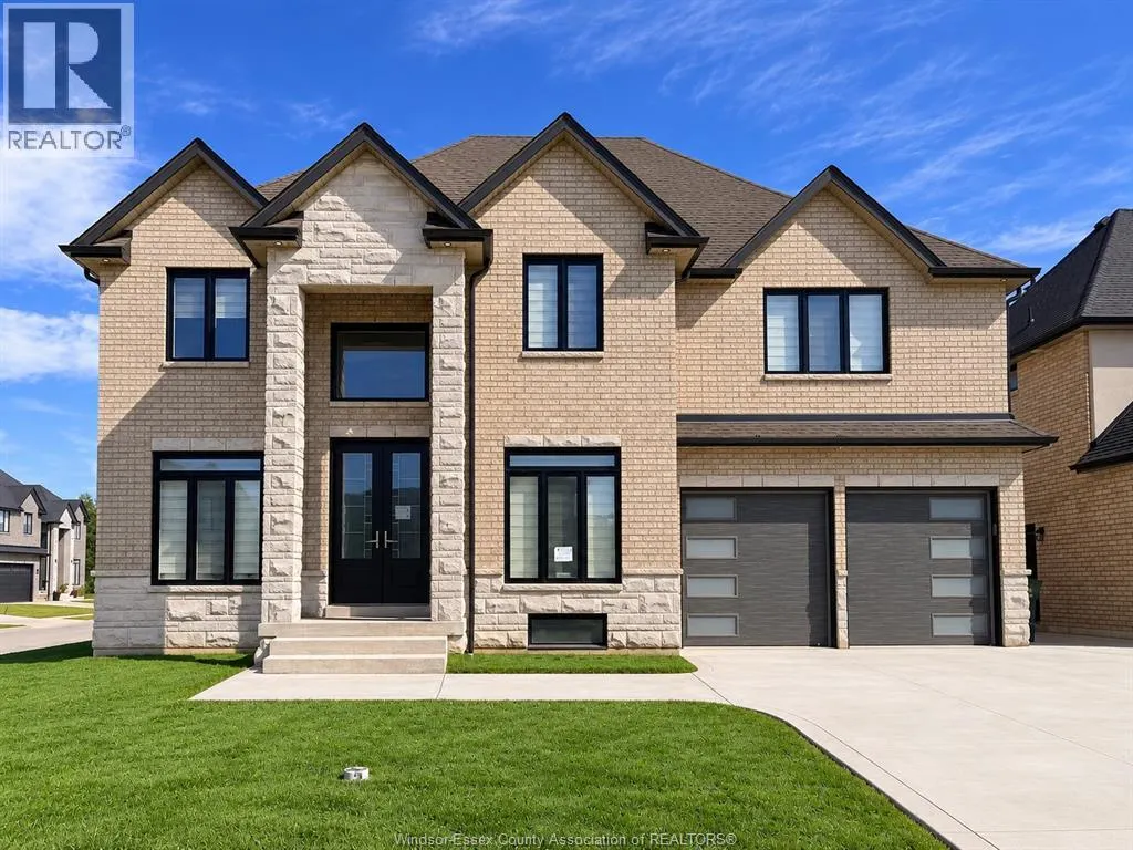 570 ORCHARDS CRESCENT