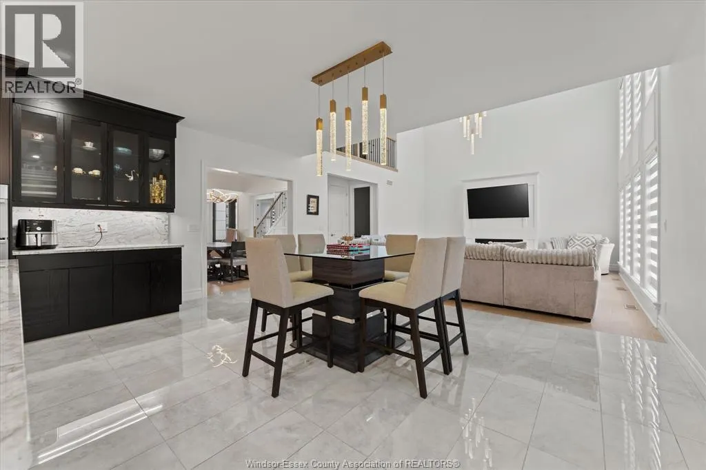 570 ORCHARDS CRESCENT