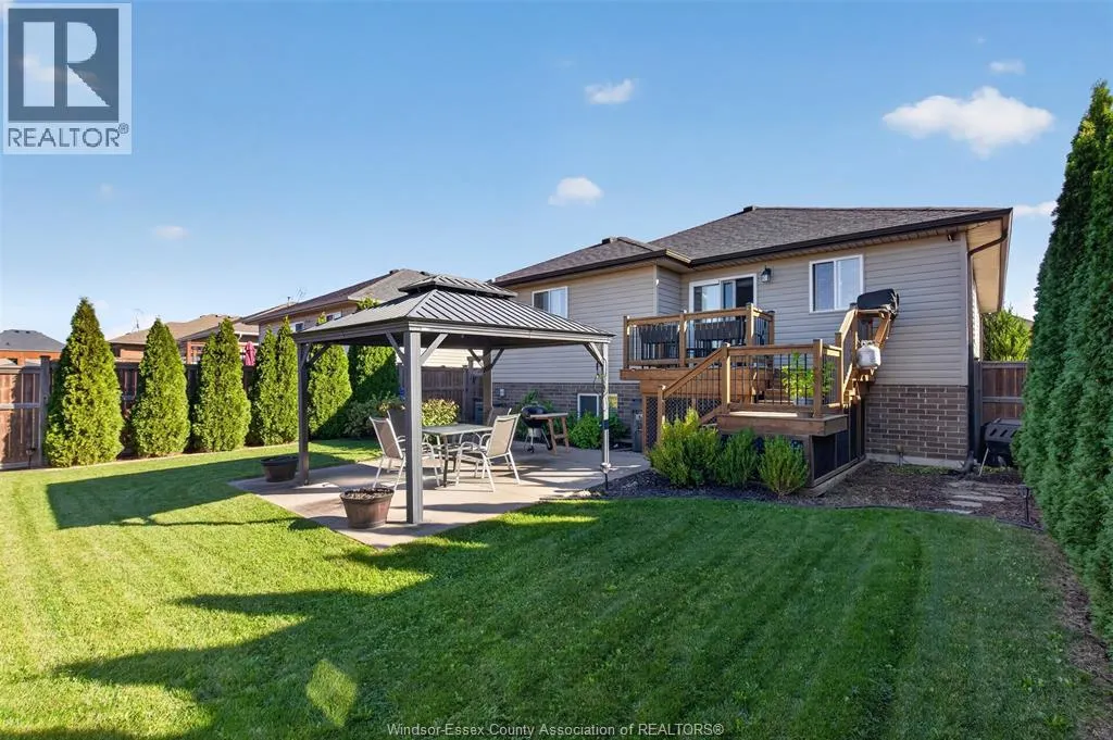 1049 THUNDERBAY