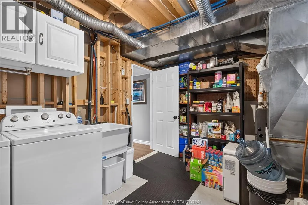 1049 THUNDERBAY