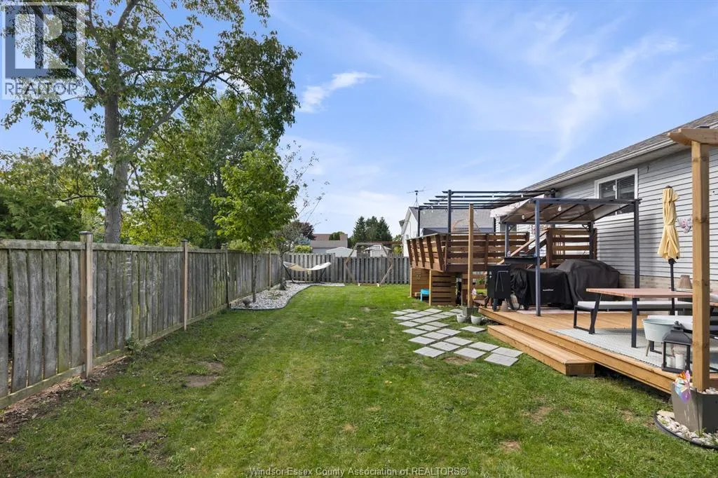303 STONE RIDGE AVENUE