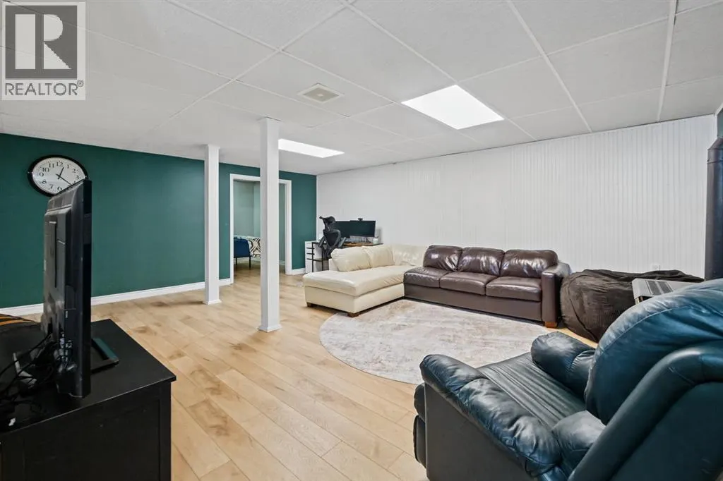 10 HANDORF DRIVE