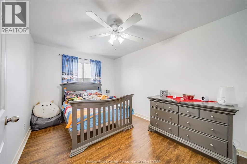 1488 IMPERIAL CRESCENT