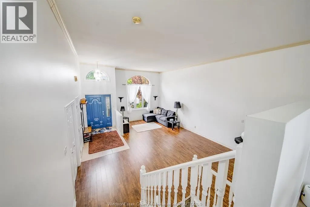 1488 IMPERIAL CRESCENT