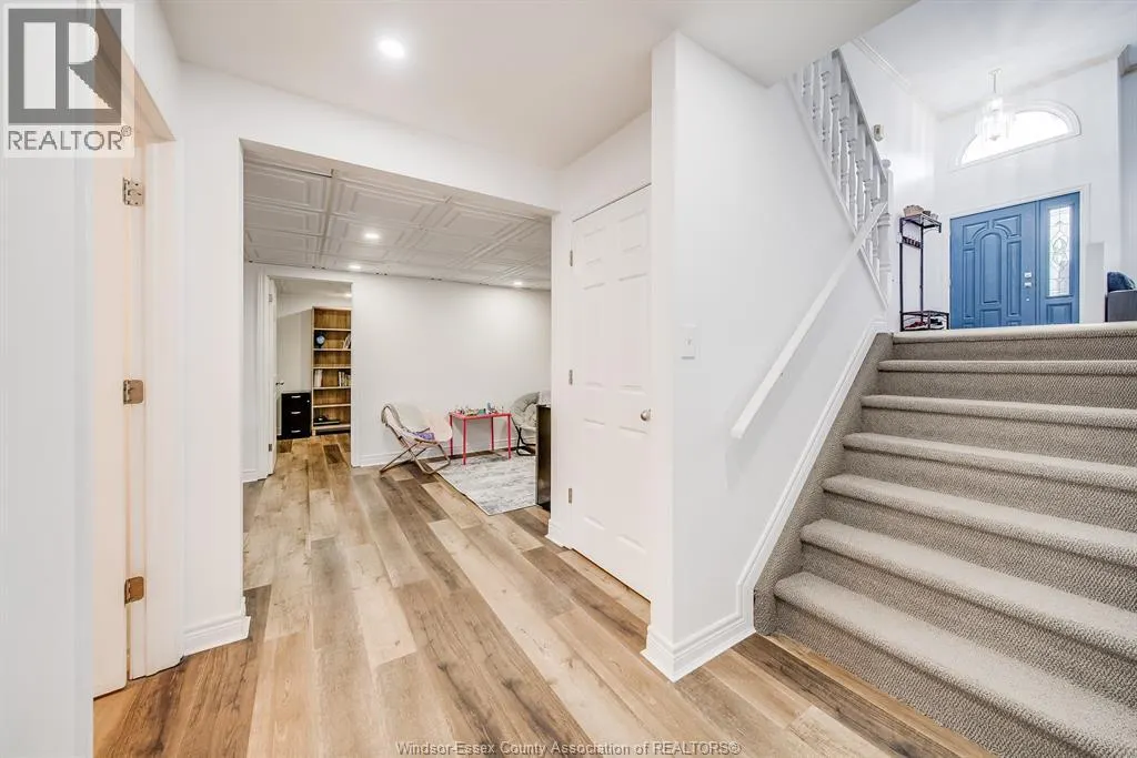 1488 IMPERIAL CRESCENT