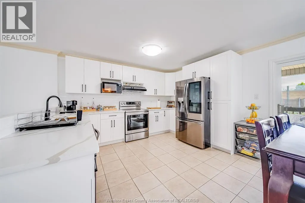 1488 IMPERIAL CRESCENT