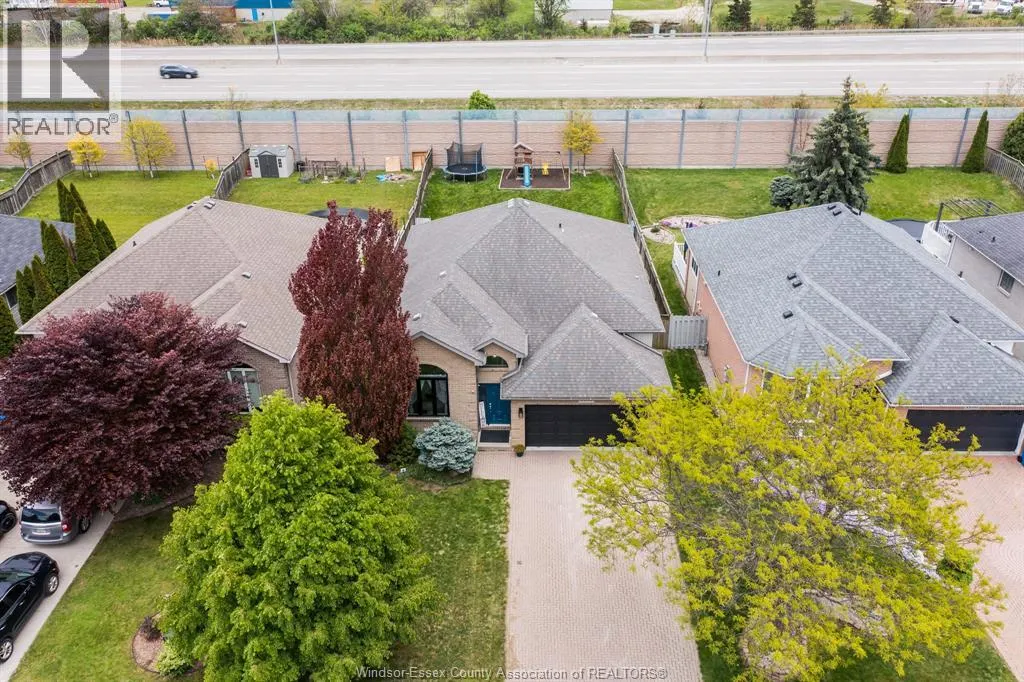 1488 IMPERIAL CRESCENT