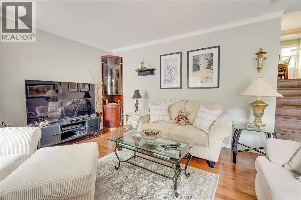 3917 RIVERSIDE East Unit# 9-3917