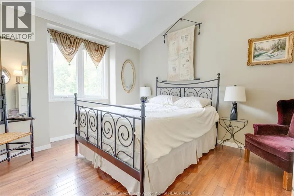 3917 RIVERSIDE East Unit# 9-3917