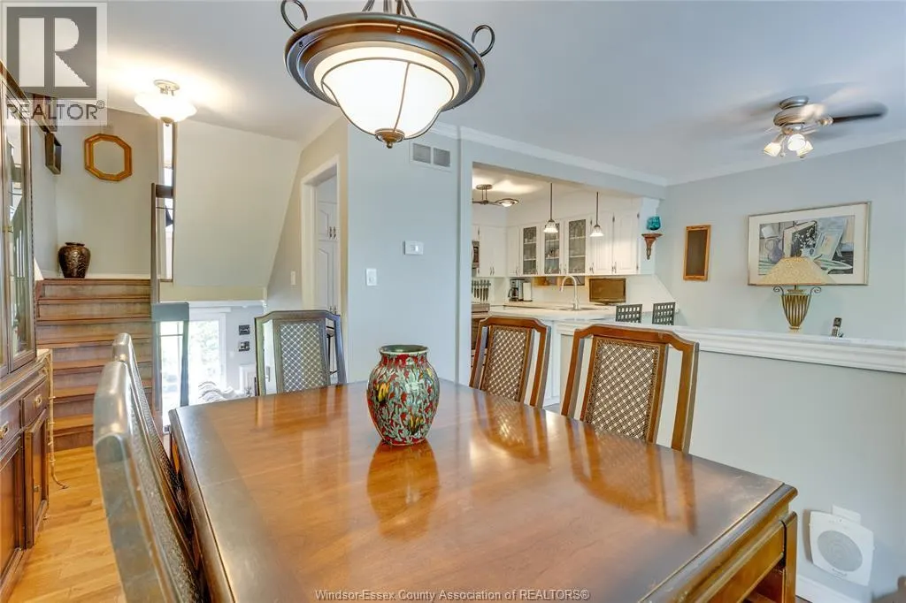 3917 RIVERSIDE East Unit# 9-3917