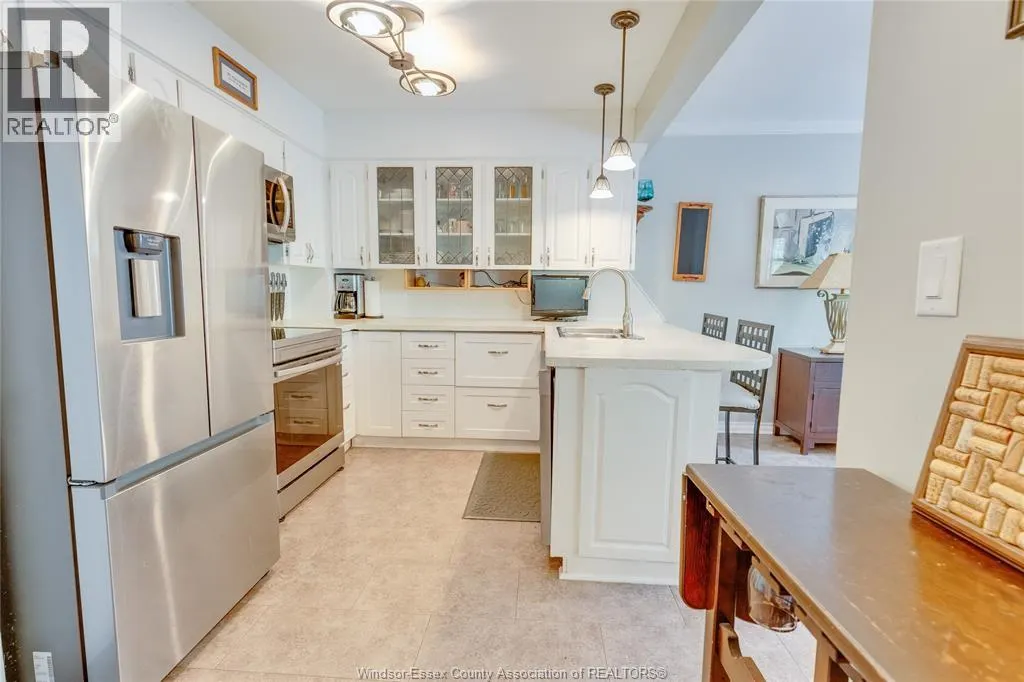 3917 RIVERSIDE East Unit# 9-3917