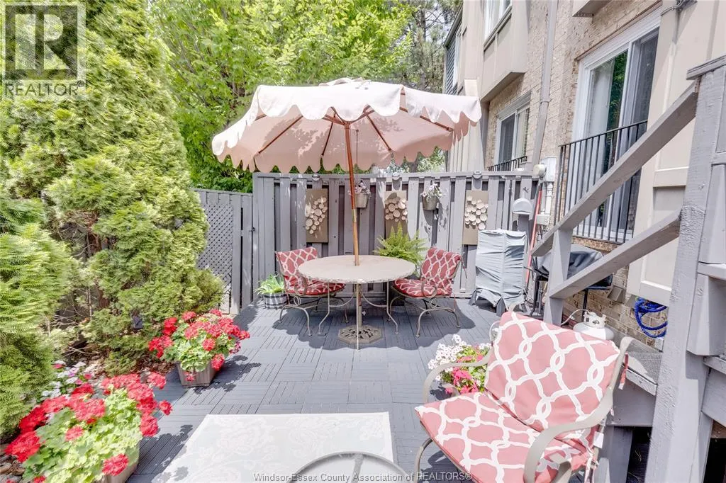 3917 RIVERSIDE East Unit# 9-3917