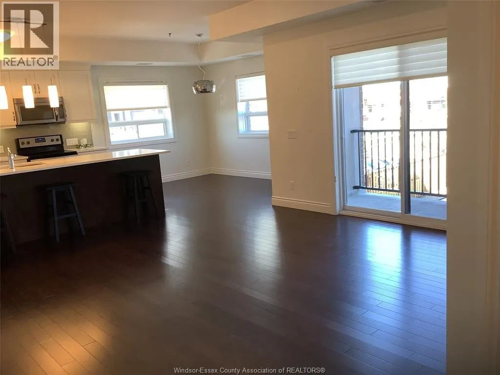 8475 WYANDOTTE STREET East Unit# 211
