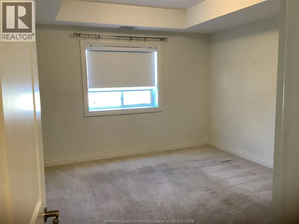 8475 WYANDOTTE STREET East Unit# 211