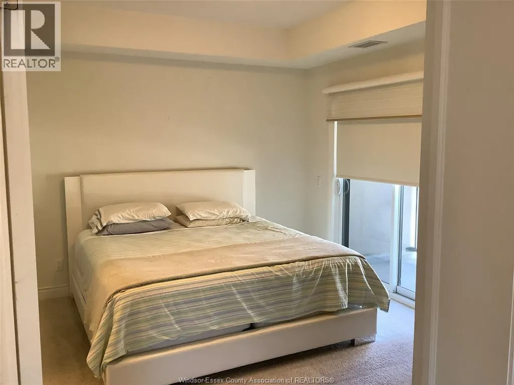 8475 WYANDOTTE STREET East Unit# 211