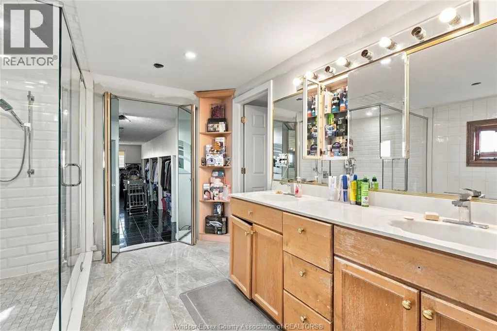 4765 HOWARD