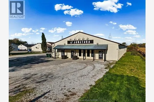 15 MAPLE LEAF DRIVE