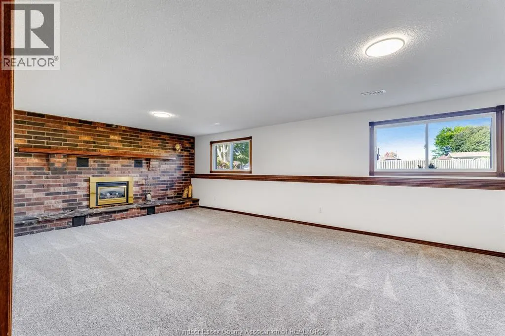 55 Windwood DRIVE