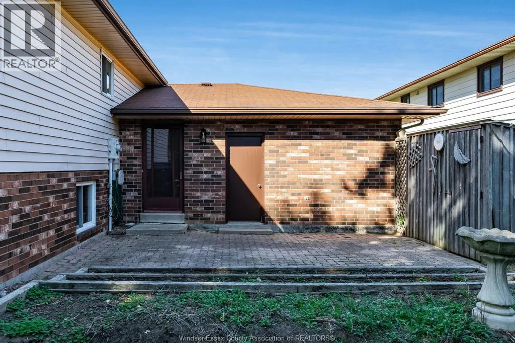 55 Windwood DRIVE