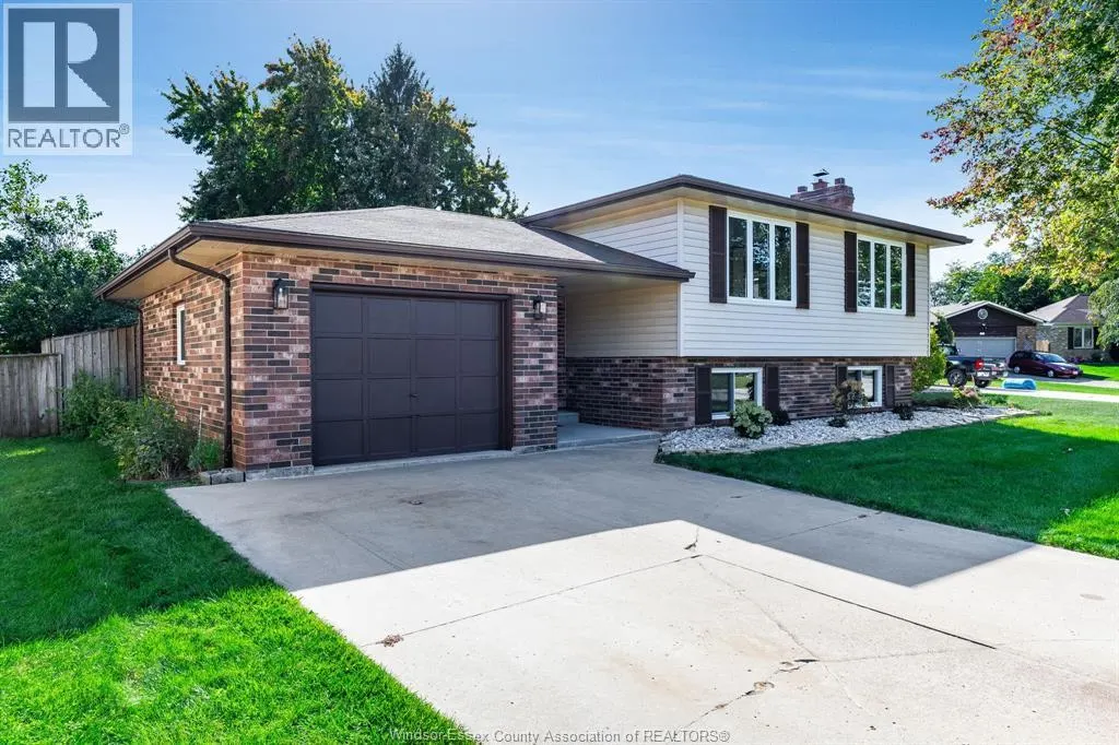 55 Windwood DRIVE