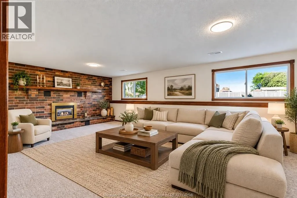 55 Windwood DRIVE