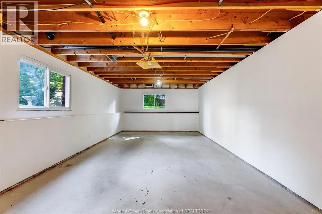 55 Windwood DRIVE