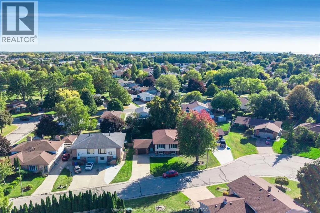 55 Windwood DRIVE