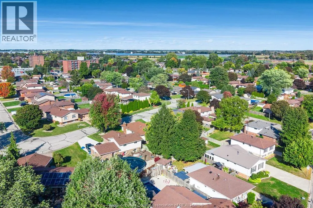 55 Windwood DRIVE