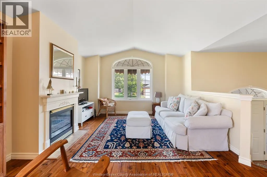 837 Cottage Grove