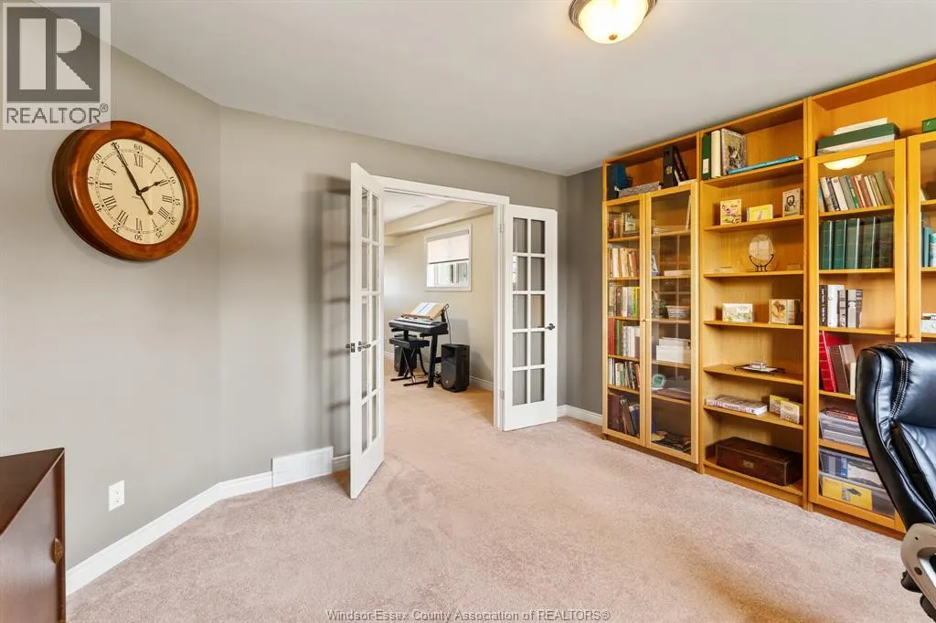 837 Cottage Grove