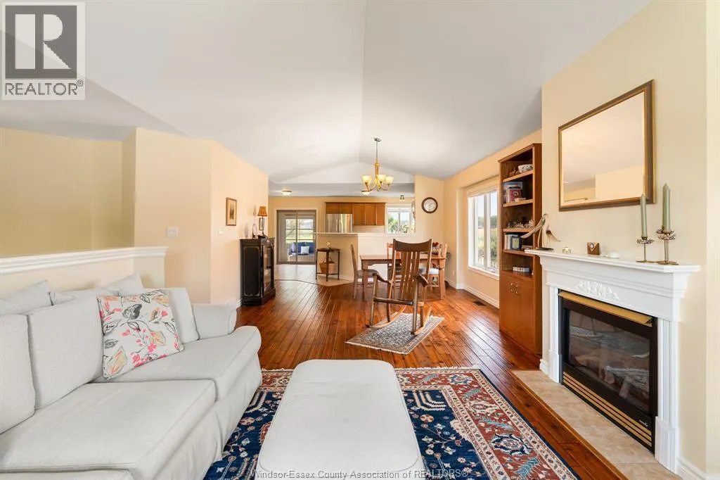 837 Cottage Grove