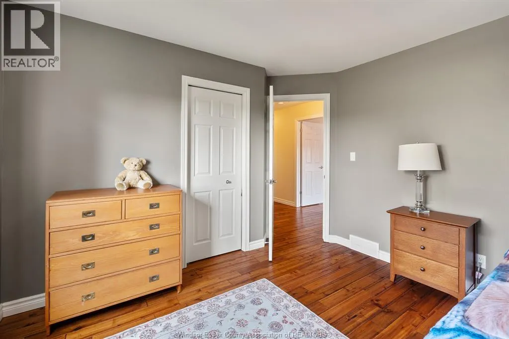 837 Cottage Grove