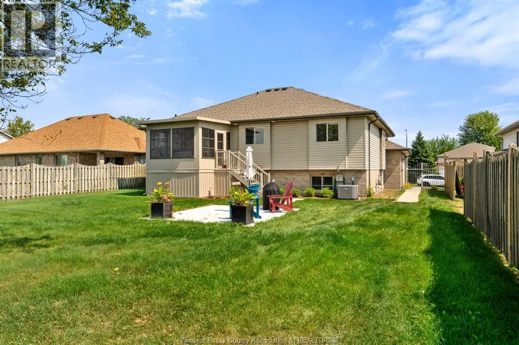 837 Cottage Grove