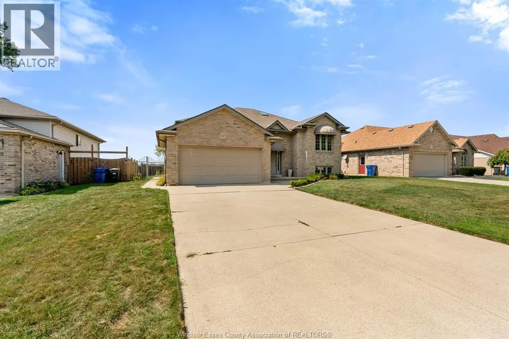 837 Cottage Grove
