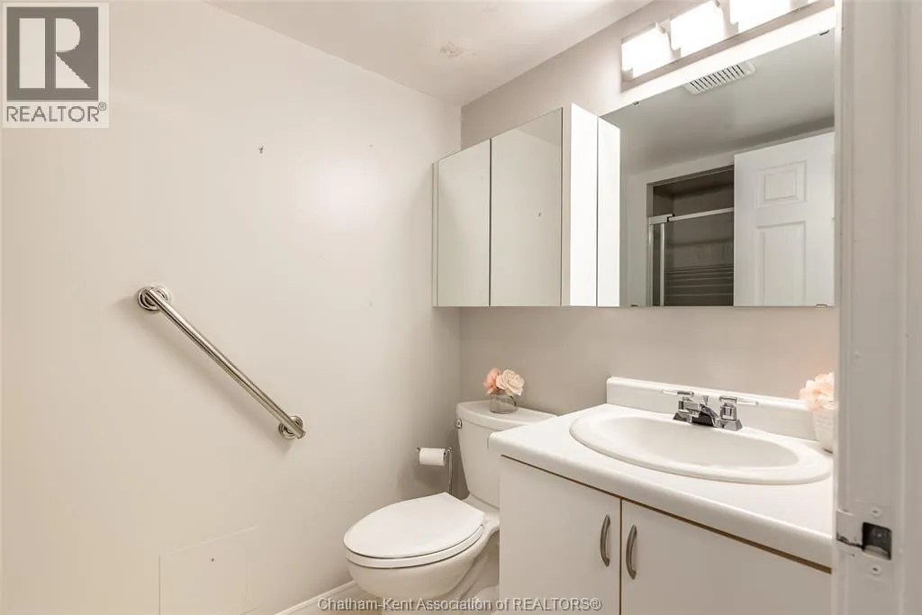 10 Van Allen AVENUE Unit# 903