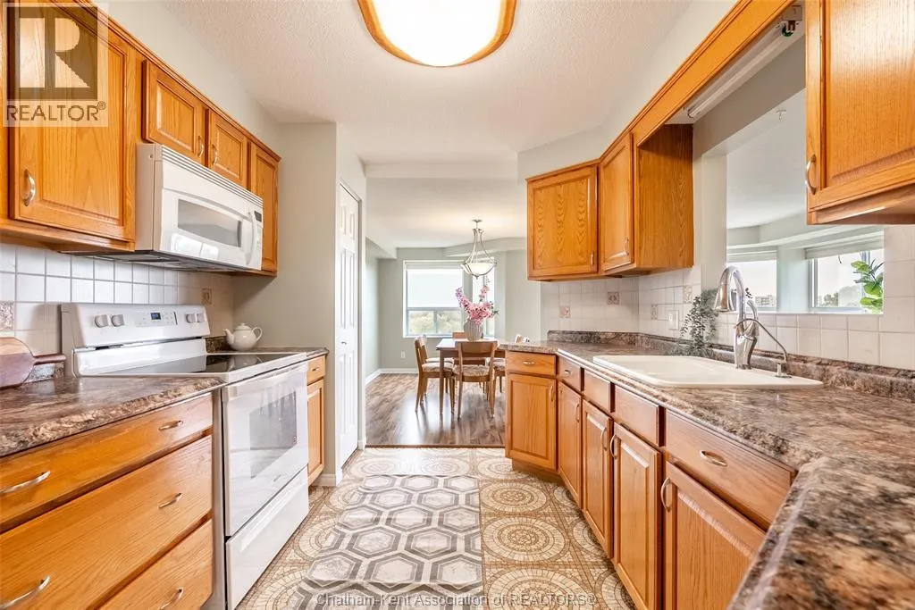 10 Van Allen AVENUE Unit# 903