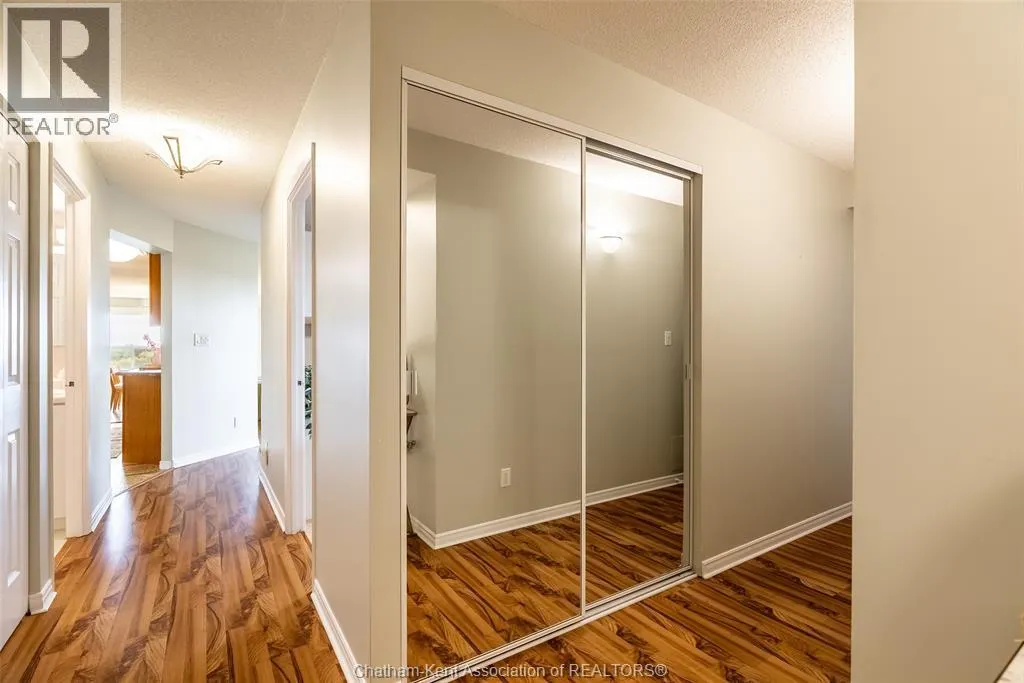 10 Van Allen AVENUE Unit# 903