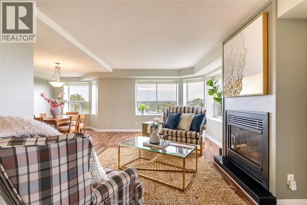 10 Van Allen AVENUE Unit# 903