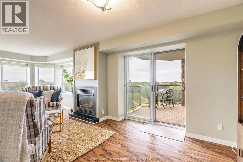 10 Van Allen AVENUE Unit# 903