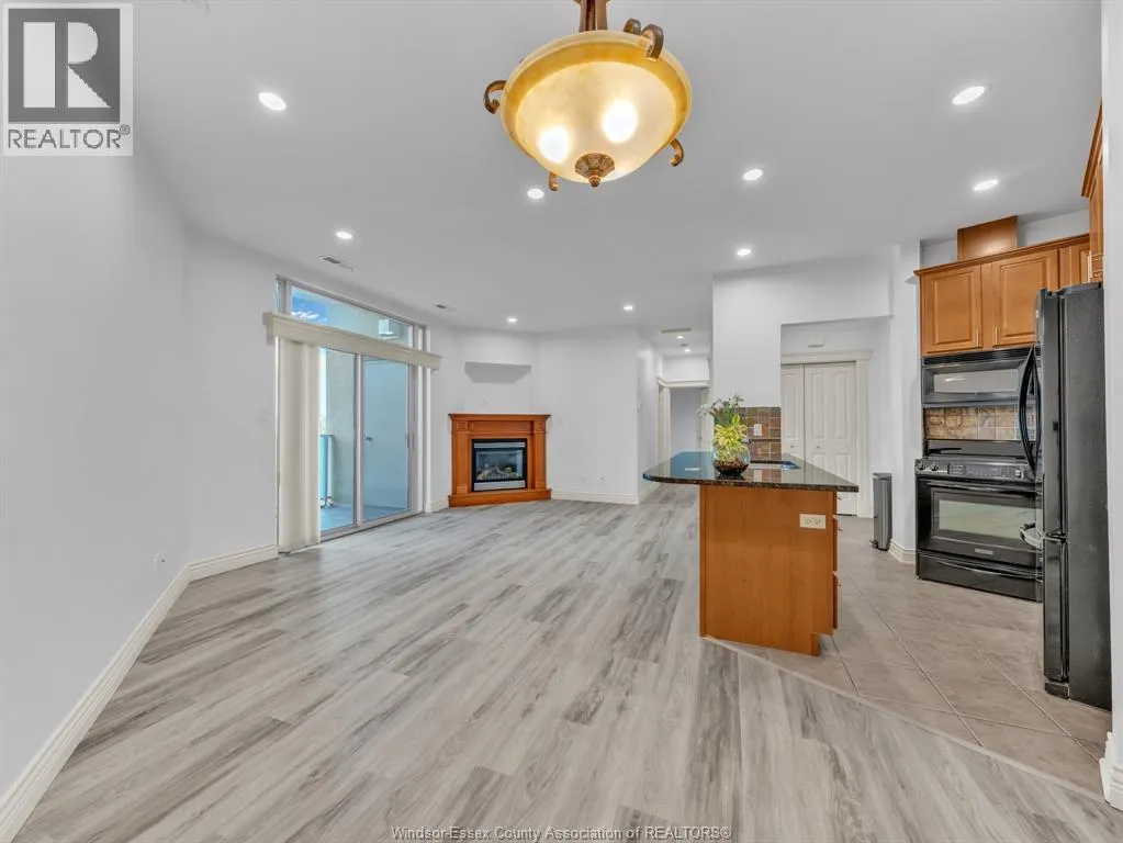 1225 RIVERSIDE Unit# 509