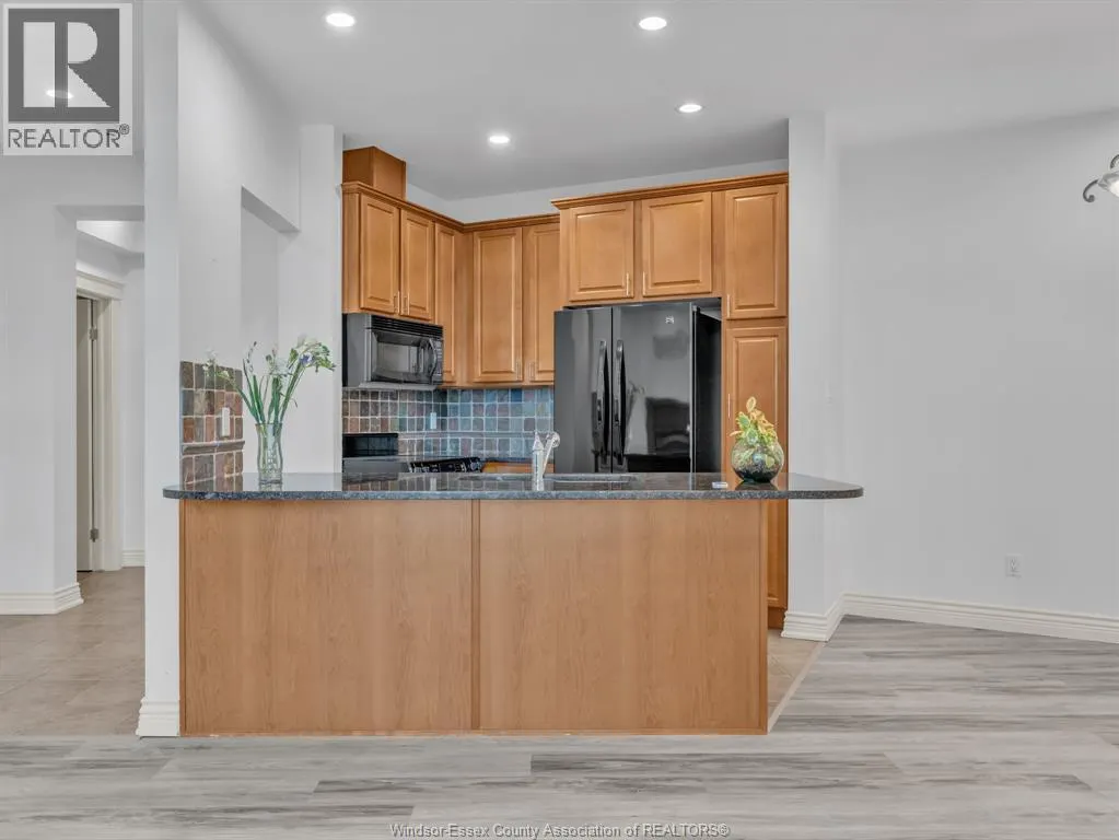 1225 RIVERSIDE Unit# 509