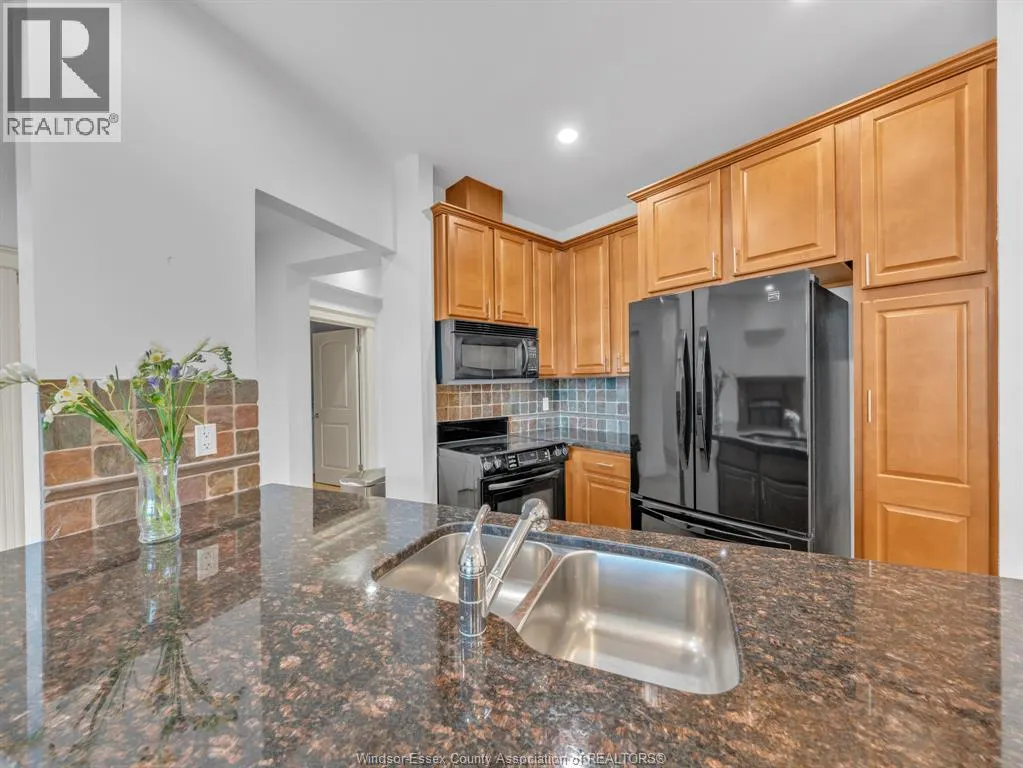 1225 RIVERSIDE Unit# 509