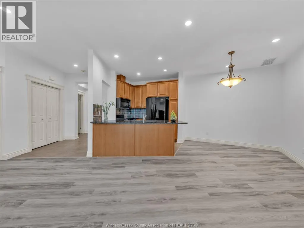 1225 RIVERSIDE Unit# 509