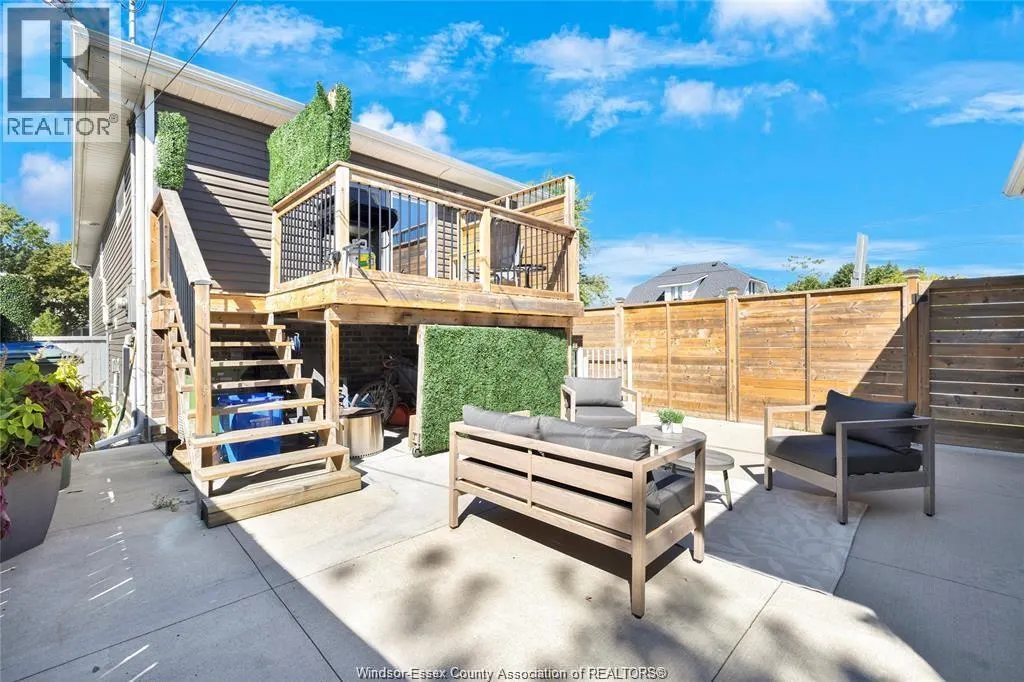702 Lesperance ROAD