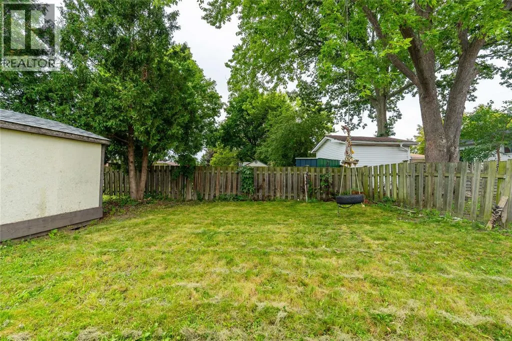 1104 OVERLEA CRESCENT