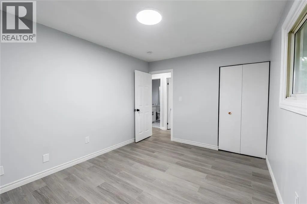 1104 OVERLEA CRESCENT
