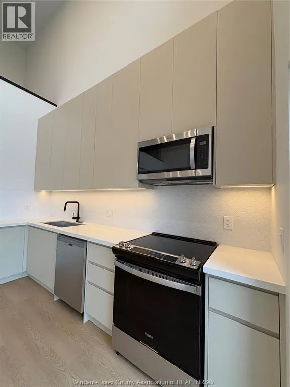 4400 LAURIER Unit# 601